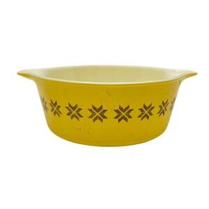 Pyrex Vintage Town and Country 472 1 1/2 Pint Round Casserole Baking Dish NO LID